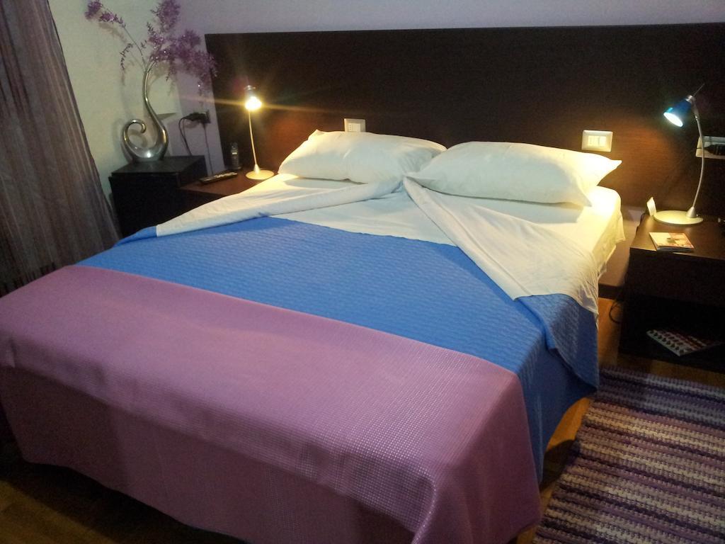 Bbmilan Bed and Breakfast Δωμάτιο φωτογραφία